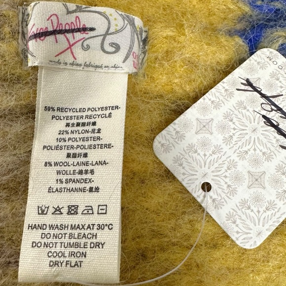 Free People Icing Beanie in Blue Gold NWT Stripes Wool Fall Winter Bohemian - Picture 8 of 9